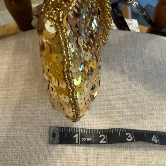 La Regale gold sequin beaded handbag - Picture 7 of 7